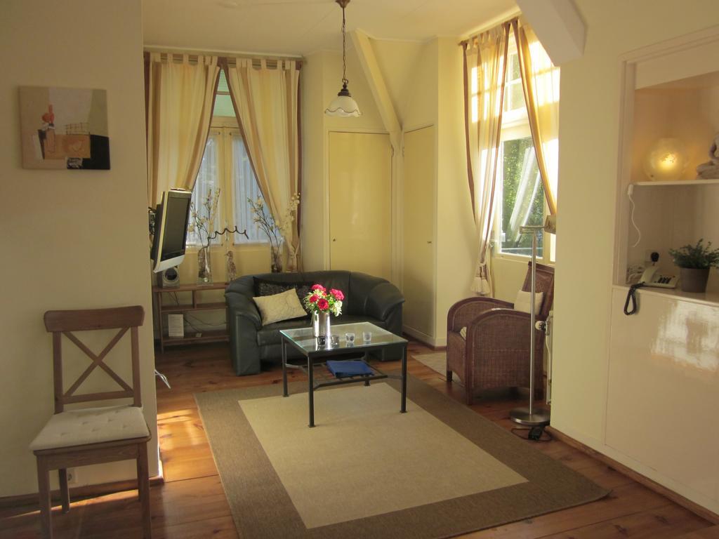 Appartementen Huize Eikenhof Bergen Ruang foto